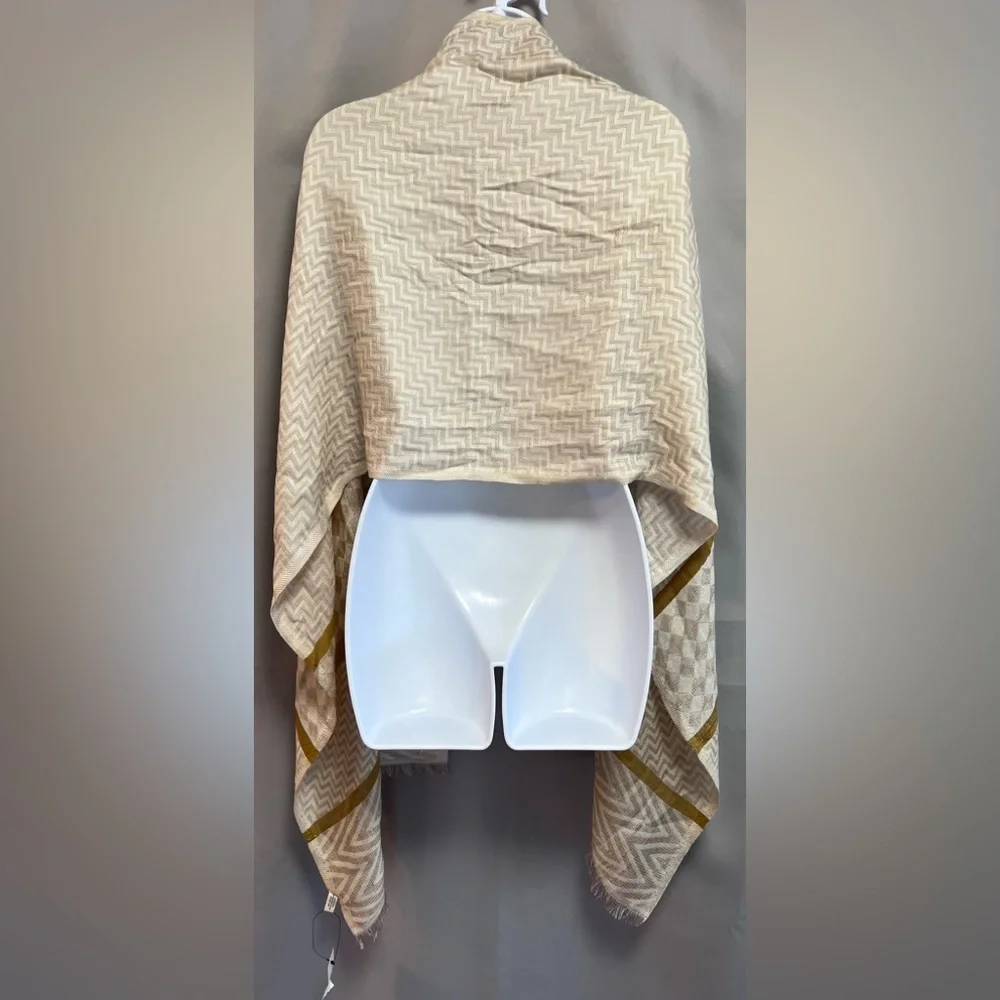 OSFM Women’s Blanket Scarf 76”x 20.5” Gold Beige NWT‎ Geometric